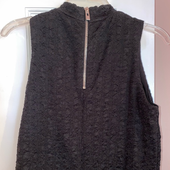 BAR III mock neck crop top - Picture 4 of 4